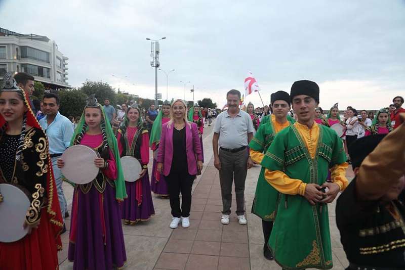 Samsun dans ve müzikle şenlendi