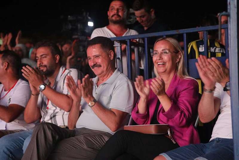 Samsun dans ve müzikle şenlendi
