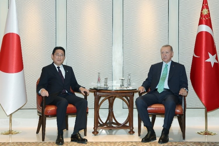 Cumhurbaşkanı Erdoğan Hindistan'da ikili görüşmelerde