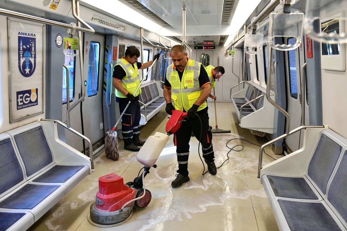 Ankara'da  Metro İstasyonları ve Vagonlar Günlük Olarak Dezenfekte Ediliyor