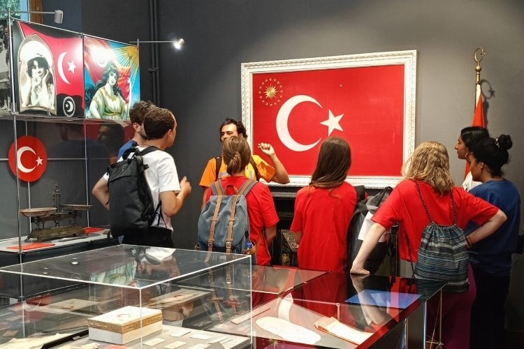 Yabancı uyruklu öğrenciler Türk kültürünü tanıyor