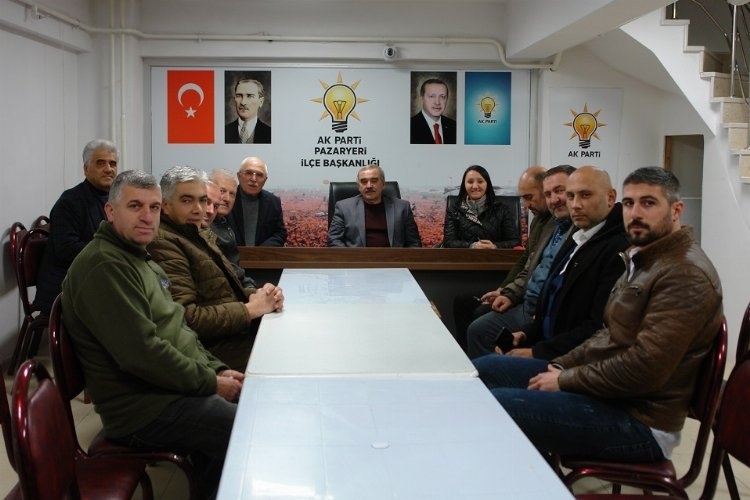 Pazaryeri'nde AK Parti, Tam Kadro Toplantısıyla Güç Birliği Yapıyor