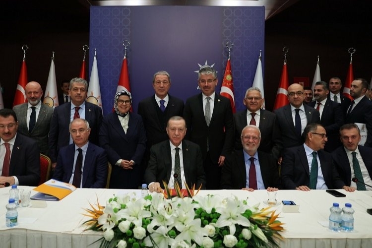 AK Parti Kayseri İl Başkanlığı, Cumhurbaşkanı İle Önemli Bir Toplantı Gerçekleştirdi