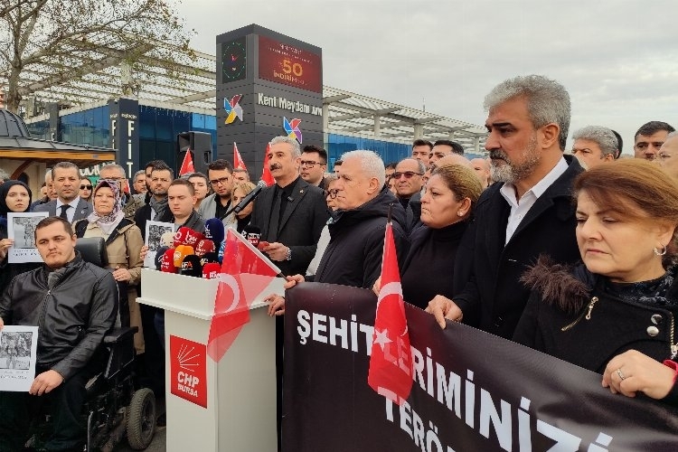 CHP, Türkiye Genelinde Saygı Duruşunda Bulundu
