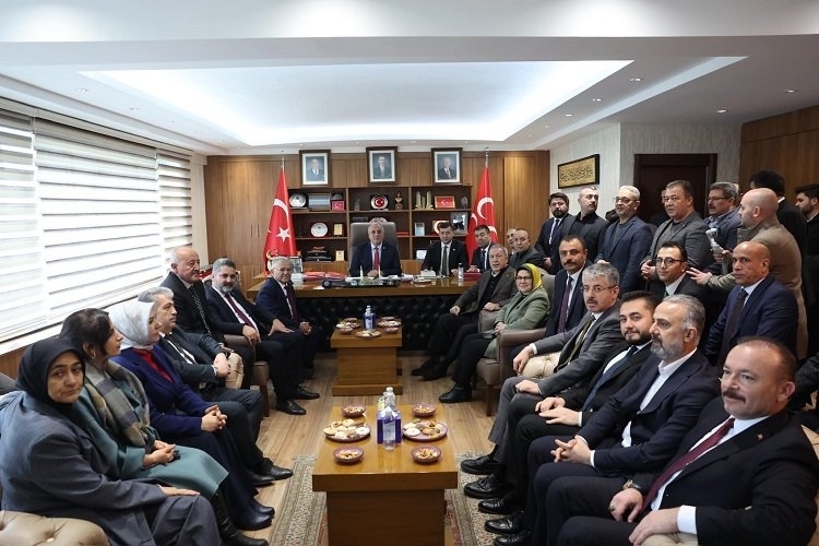 AK Parti Kayseri Temsilcilerinden MHP'ye Ziyaret Gerçekleşti