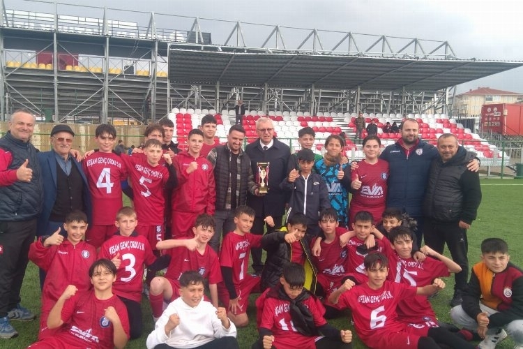 Keşan Genç Ordu U13 Takımı, Namağlup Şampiyonlukla Taçlandı