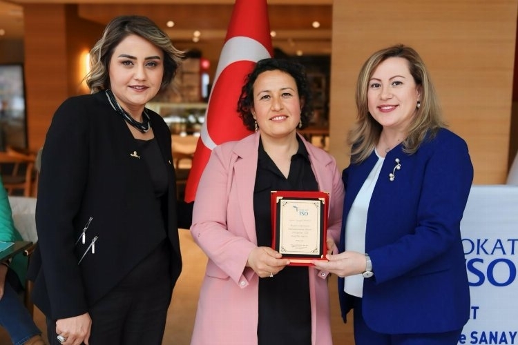Tokat'ta Kadınların Başarıları Plaketle Ödüllendirildi