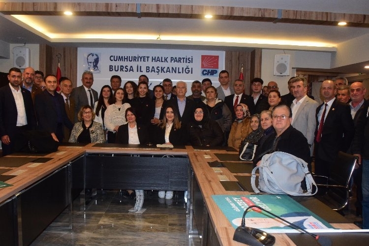 Bursa'da CHP'ye 750 Yeni Üye Katılım