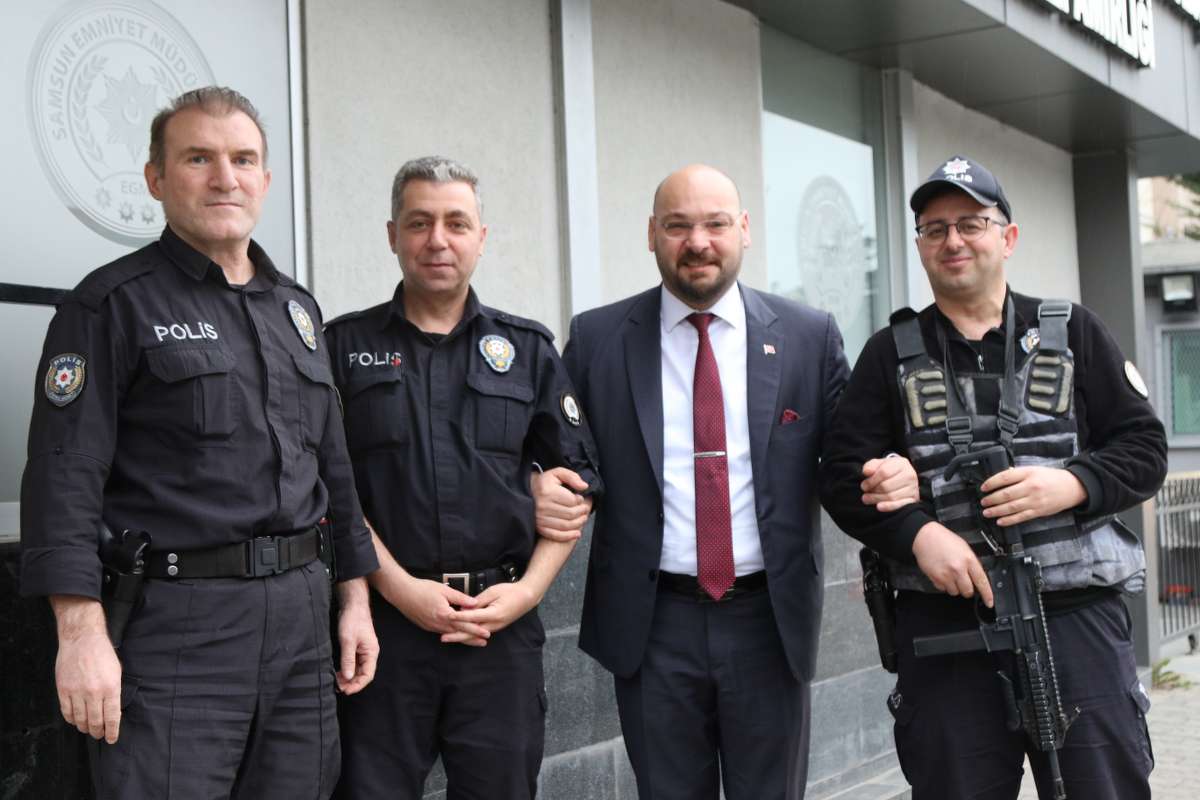 Başkan Türkel’den polislere kutlama