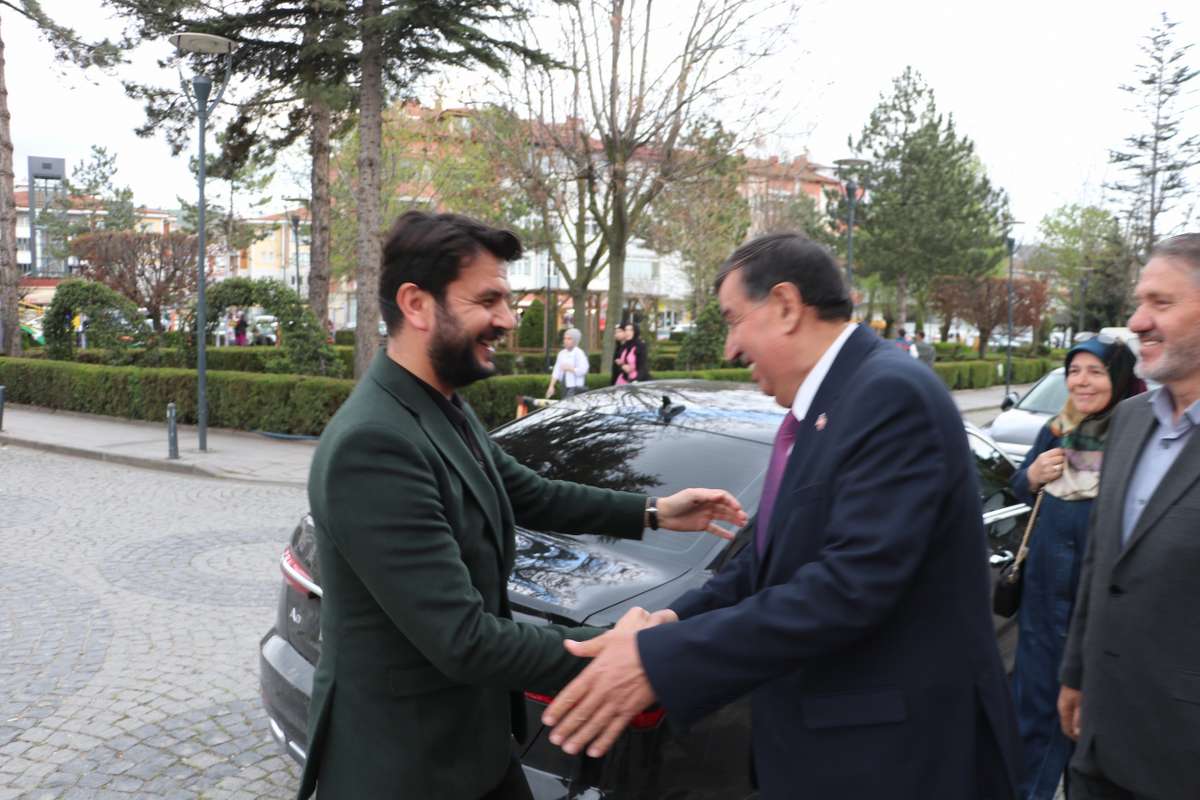 AK Parti Ankara Milletvekili Çelebi’den Başkan İkiz’e ziyaret