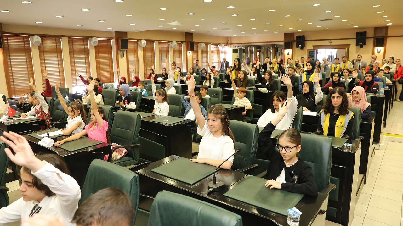 Çocuk Meclisi 23 Nisan’a özel toplandı