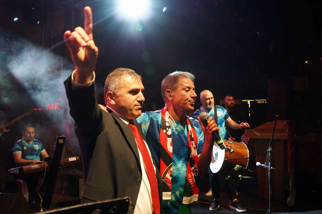 Samsun'da Milli Birlik Ruhu: MHP’den Görkemli Anneler Günü Kutlaması