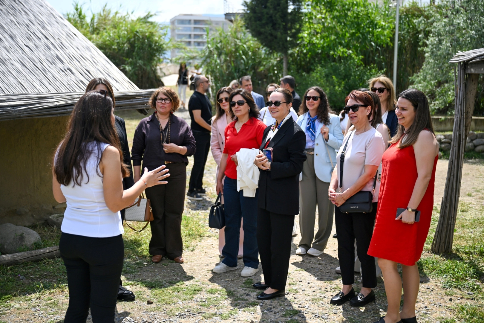 Bornova’da “Başkan Eşleri Buluşması” Programı Düzenlendi