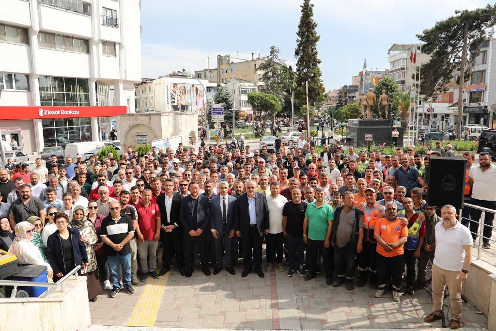 BAFRA BELEDİYESİ'NDE TOPLU SÖZLEŞME SEVİNCİ