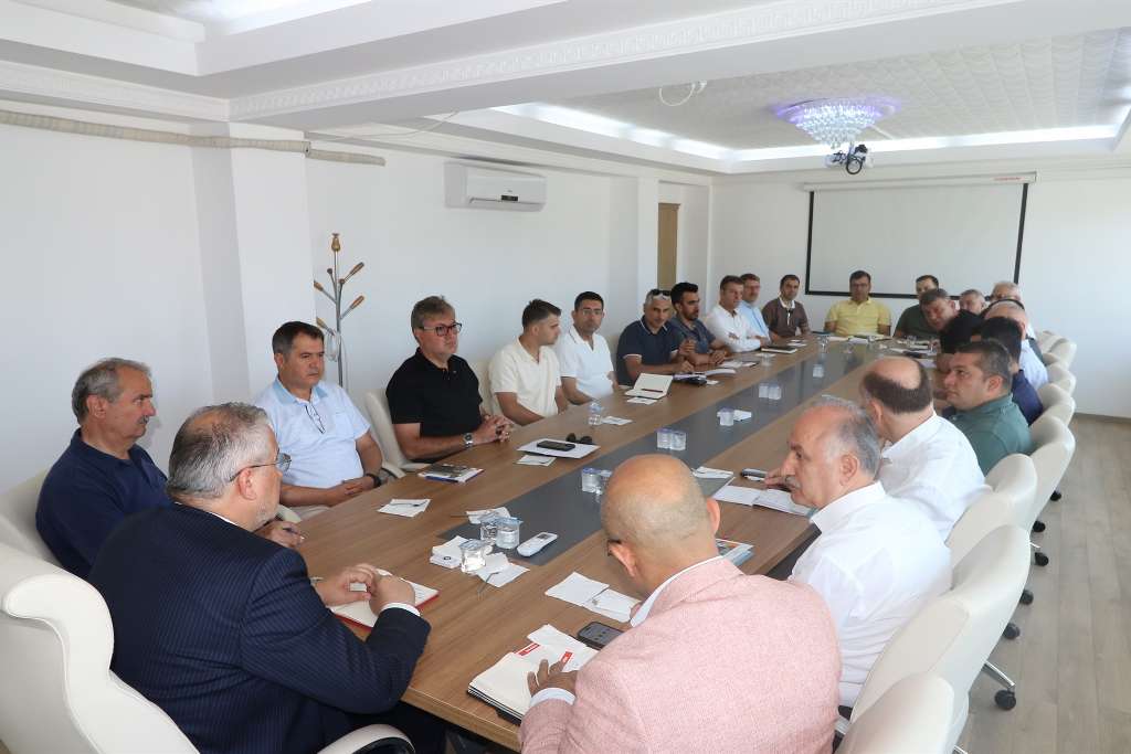 BAŞKAN KILIÇ, BİRİM MÜDÜRLERİYLE KAPIKAYAFEST’İ DEĞERLENDİRDİ