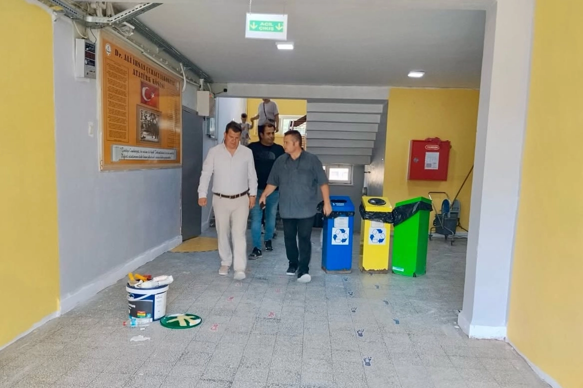 Keşan’da Okullara Yaz Bakımı: Müdür Kemik Sahada