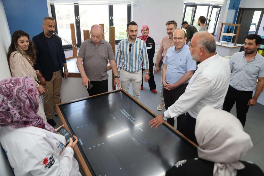 Canik Belediyesi Özdemir Bayraktar Keşif Kampüsü Hayran Bırakıyor