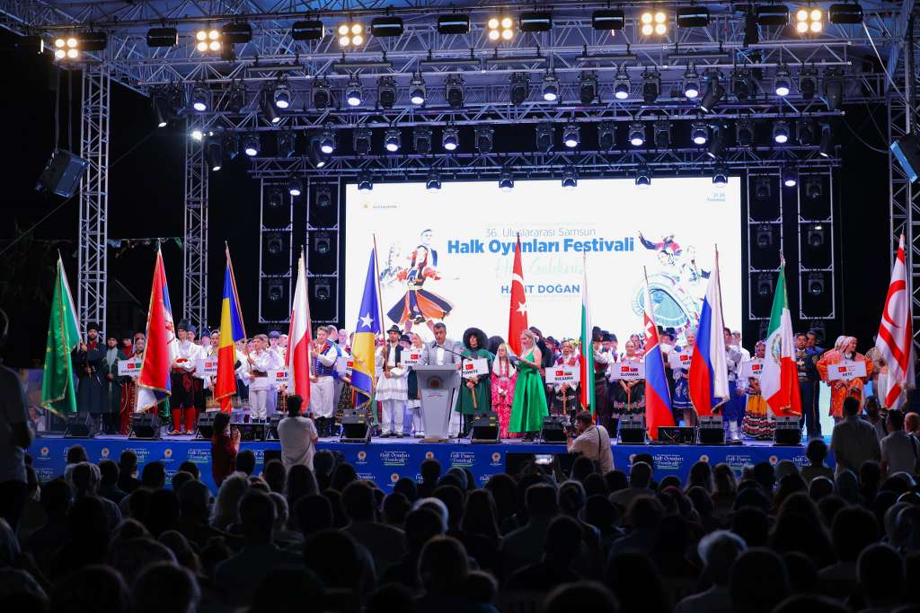36. ULUSLARARASI SAMSUN HALK OYUNLARI FESTİVALİ BAŞLADI
