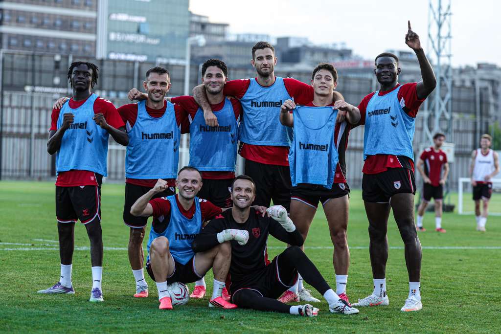 Samsunspor'da yeni sezon hazırlıkları hız kesmiyor
