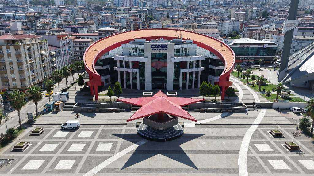 Canik Belediyesi'nden KPSS Nöbeti