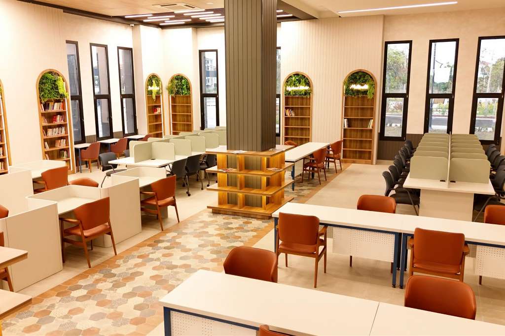 BAFRA MİLLET KÜTÜPHANESİ KAPILARINI AÇTI