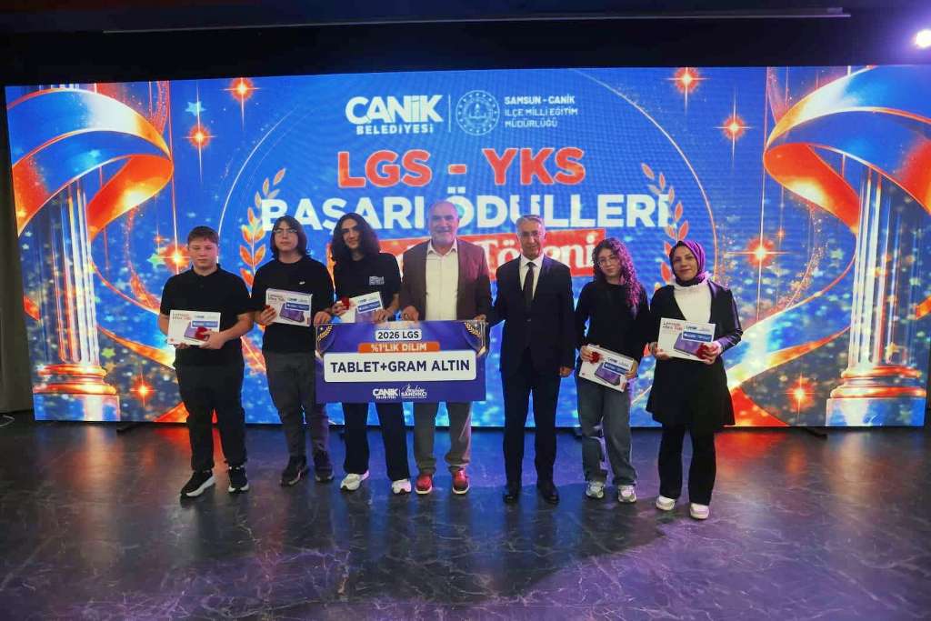 Canik Belediyesi'nden Ödül Yağmuru