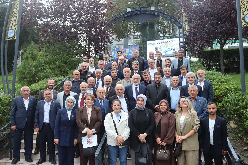 SAADET PARTİLİ KARAMAN’DAN SAMSUN'DA MUHTARLAR BULUŞMASI: SORUNLARI MECLİS GÜNDEMİNE TAŞIYACAĞIZ