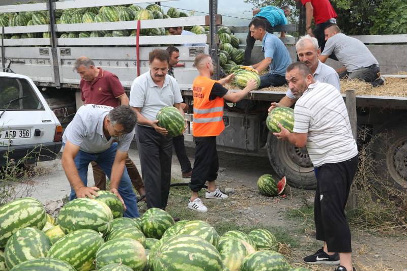 Atakum’da çiftçi dayanışması  kırsal mahallelerle büyüyor 