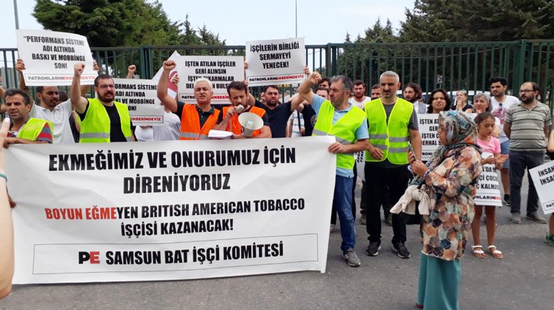 Samsun'da işten atılan işçiler eylem yaptı