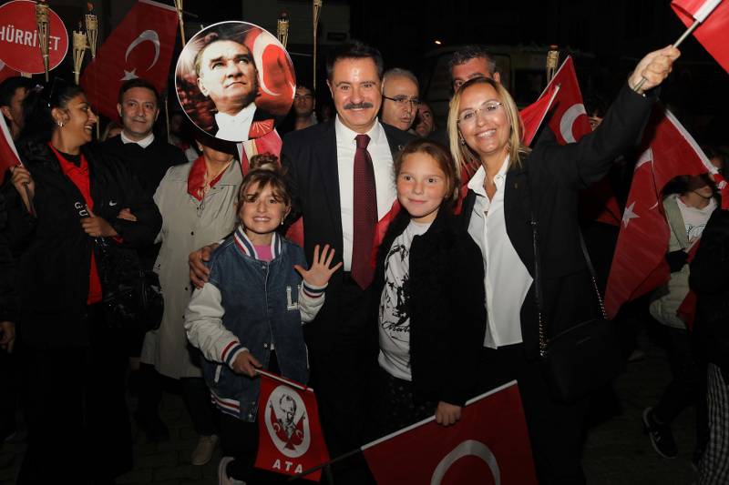 Başkan Deveci:   “Atatürk’ün yolunu takip edelim” 