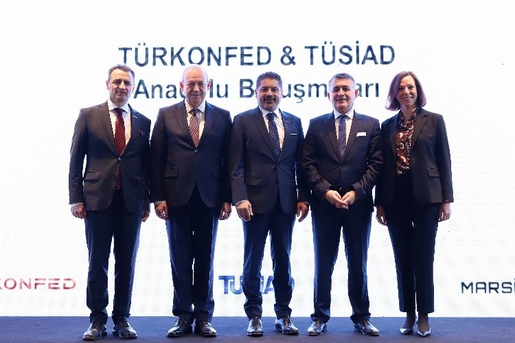 Bursa'da iş dünyası 2023'ün önceliklerini değerlendirdi