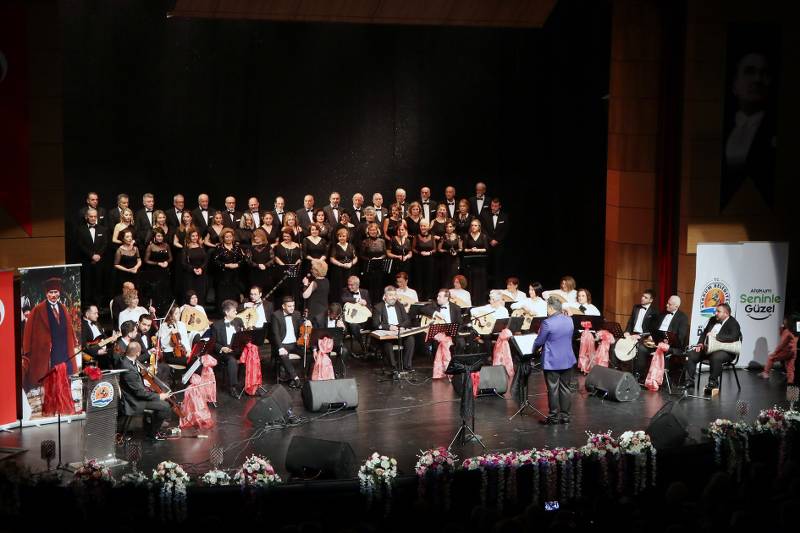 Atakum Belediyesi Türk Sanat Müziği Korosu’ndan unutulmaz konser 