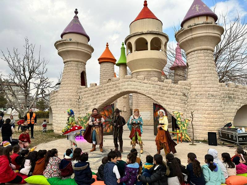 Samsun Devlet Opera ve Balesi Depremzede Çocuklar İçin Deprem Bölgesine Gitti