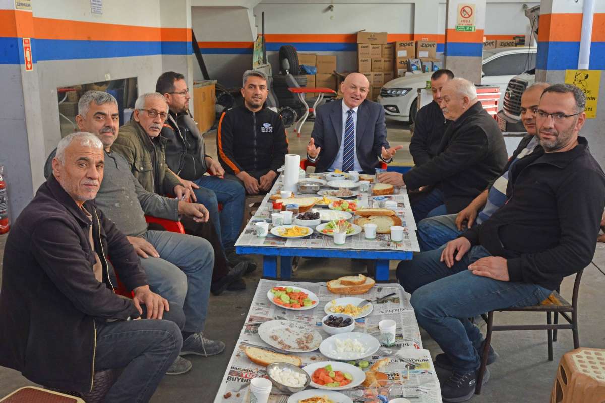 Terme Belediye Başkan aday adayı Şenol Kul sanayi esnafıyla kahvaltıda buluştu