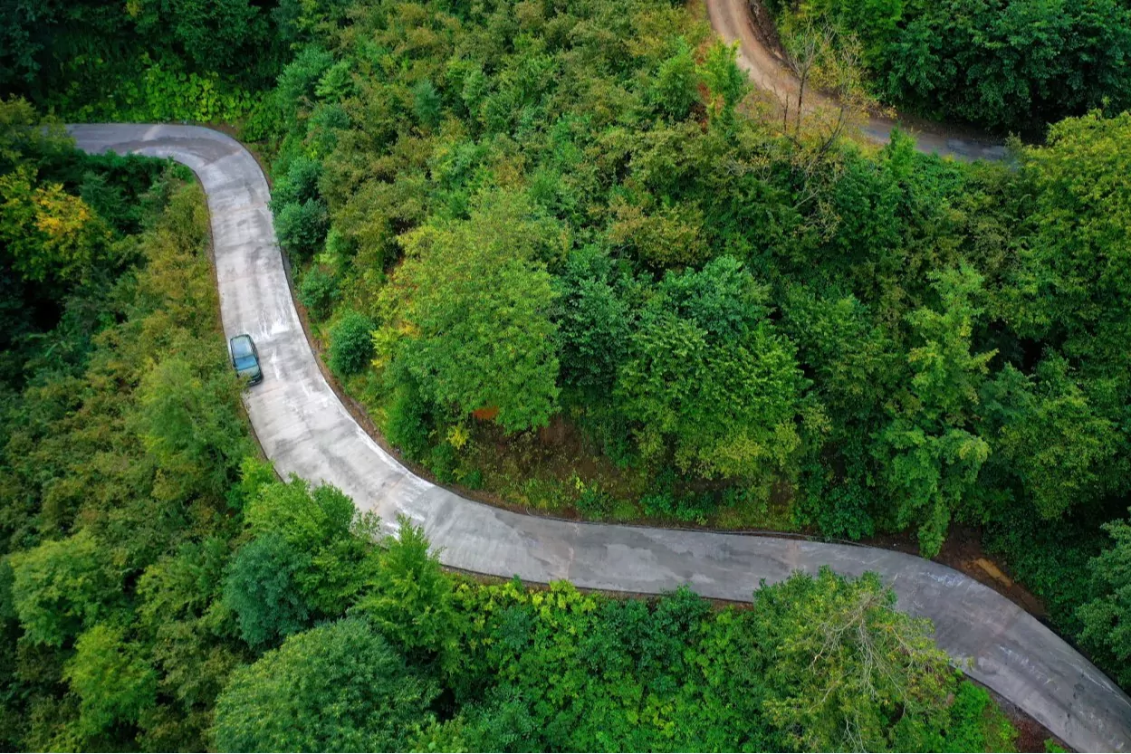 İkizce Tombaşlı’da Beton Yol Çalışması Başladı